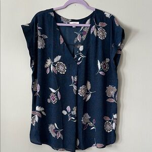 LOFT Navy Floral Short Sleeve V-Neck Blouse
